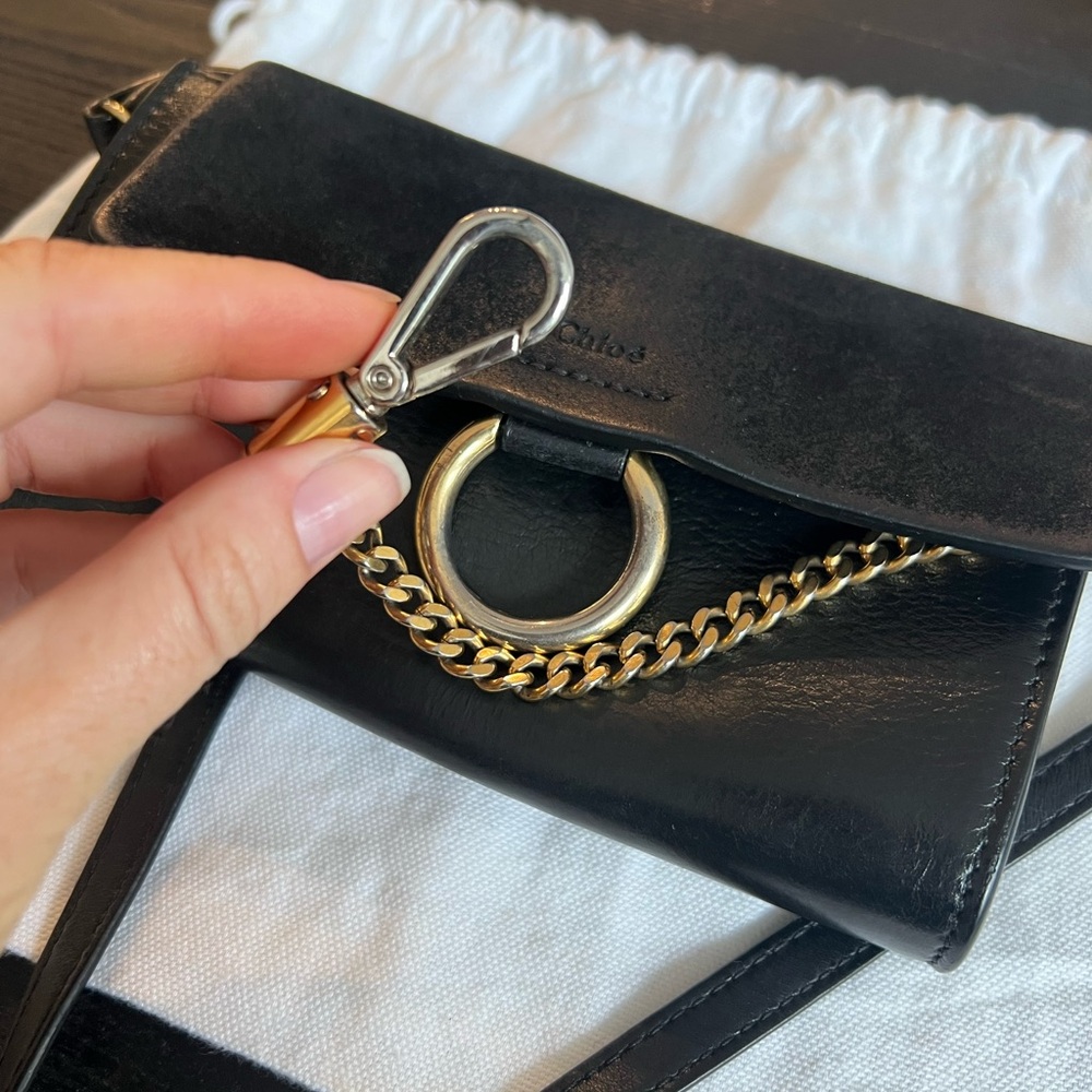 Chloé Faye Small Leather Shoulder Bag - Picture 6 of 17
